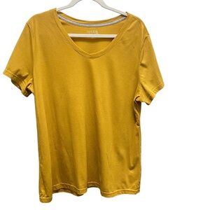 Time & Tru Women’s Shirt